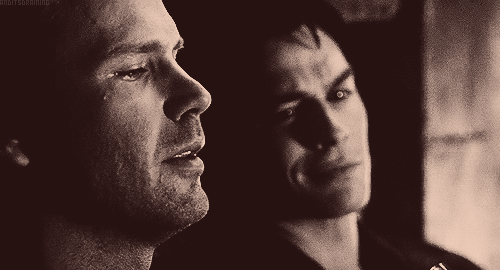 Damon-Alaric-3x20-damon-and-alaric-30625158-500-270.gif