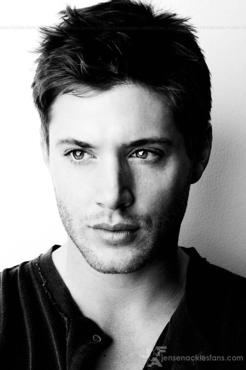 Dean-Winchester-Jensen-Ackles-dean-winchester-34289097-800-1200.jpg