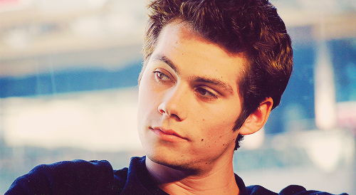 comic-con-2013-dylan-obrien-35065755-500-274.png