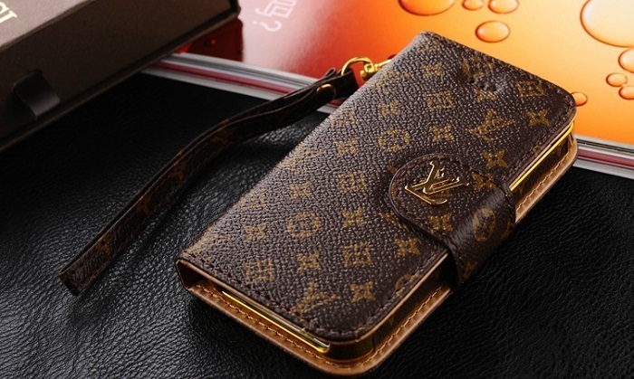 Louis-Vuitton-Soft-Case-iPhone-5.jpg