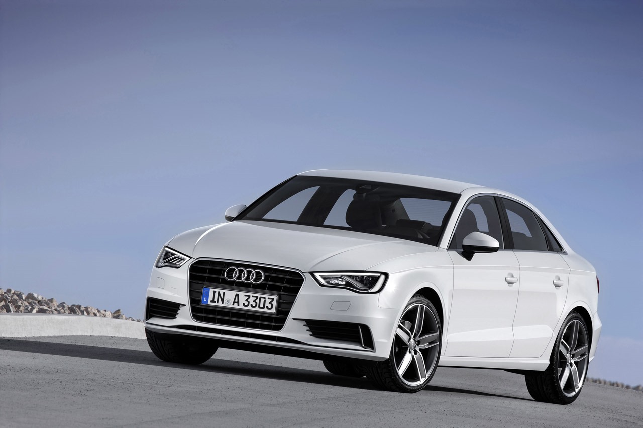 2014_Audi_A3_Sedan_10.jpg
