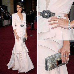 Louise-Roe-Wears-Black-Halo-Pale-Pink-Gown-2012-Oscars-Red-Carpet-Do-You-Rate-Hate-Glamour-Girls-Look.jpg