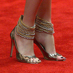 Guess-Lady-Her-Luxe-Shoe.jpg