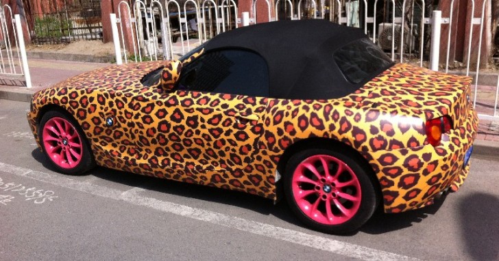bmw-e85-z4-is-a-pink-spotted-leopard-in-china-58458-7.jpg