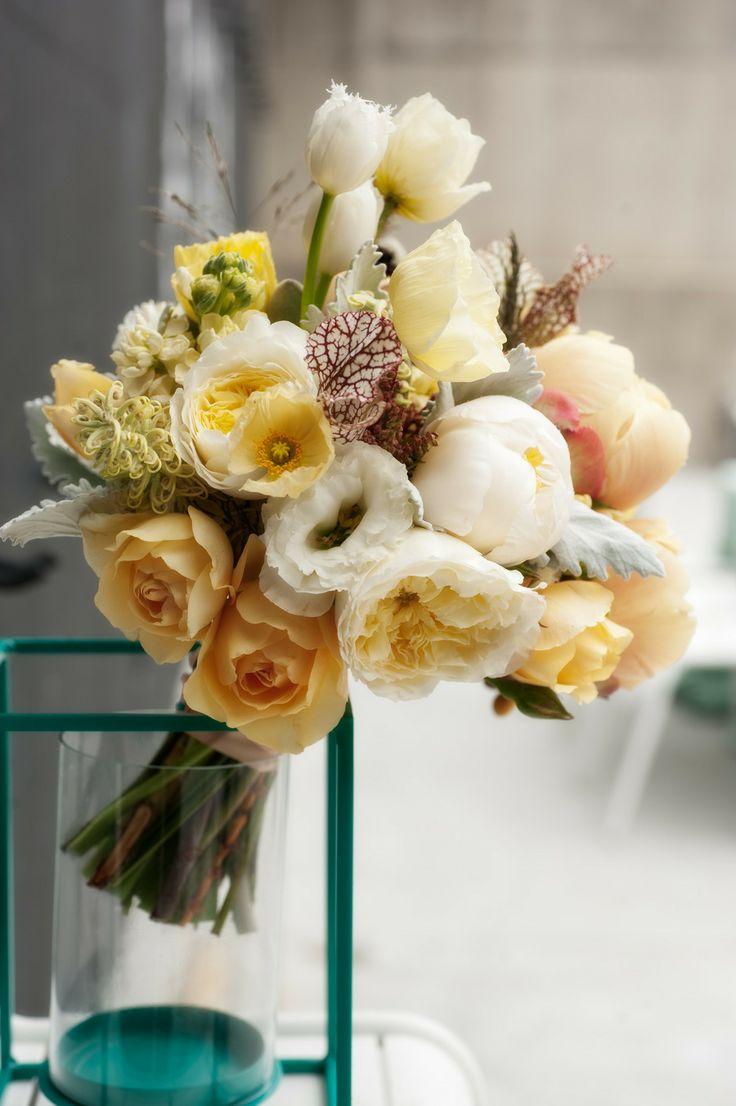 pin-by-black-tie-wedding-invitations-on-flowers-bouquets-pinterest.jpg