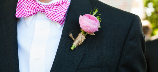 boutonnieres-for-the-boys.jpg