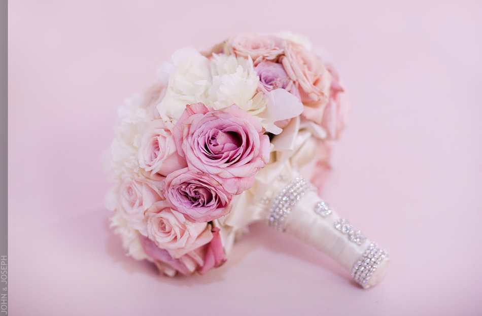 jkh-romantic-real-wedding-california-bridal-bouquet.jpg