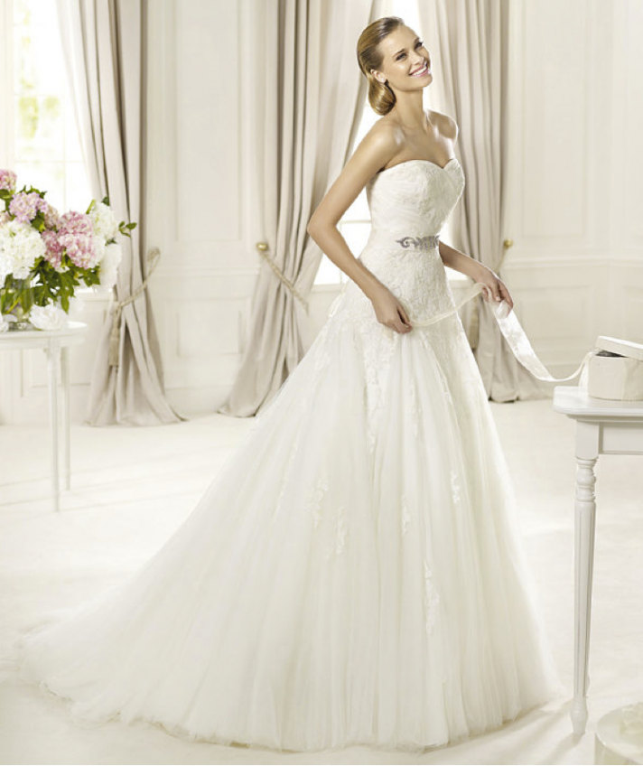 2013-wedding-dress-pronovias-glamour-collection-bridal-gowns-dagen__full.png