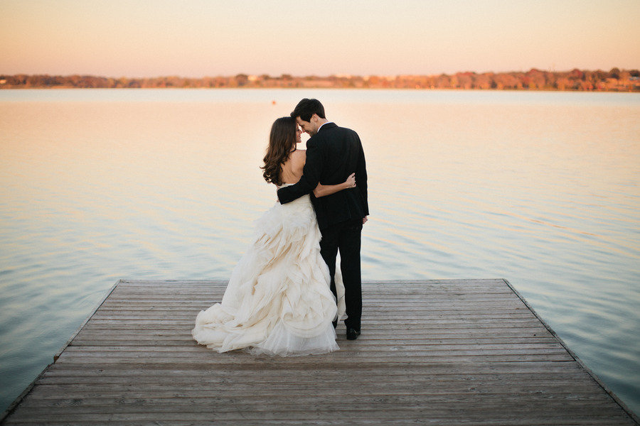 artistic-wedding-photography-outdoor-wedding-bride-groom-on-dock.jpg