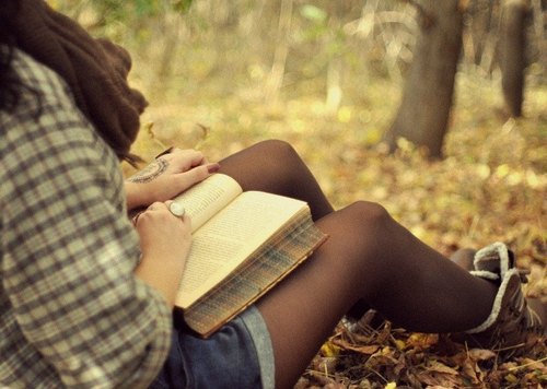 girl-reading-outside.jpg