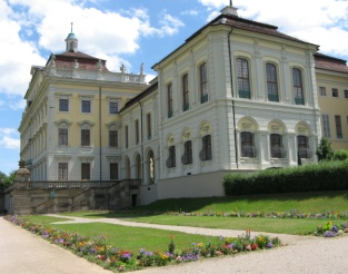 ludwigsburg_schloss3_kl.JPG