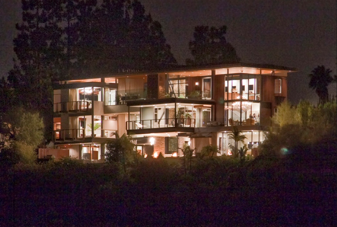 Ashton-Kutcher-Hollywood-home.jpg