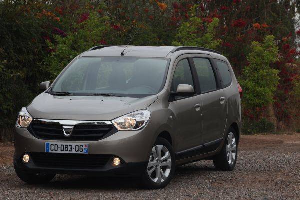 DACIA_LODGY-2.jpg