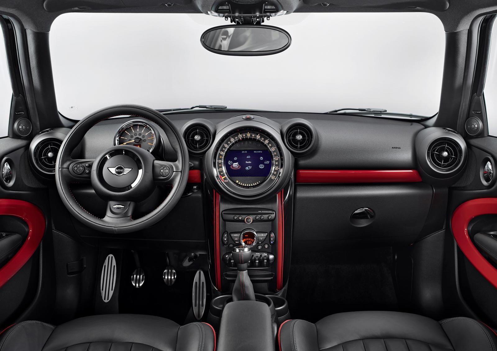 2013-MINI-Paceman-John-Cooper-Works-6.jpg