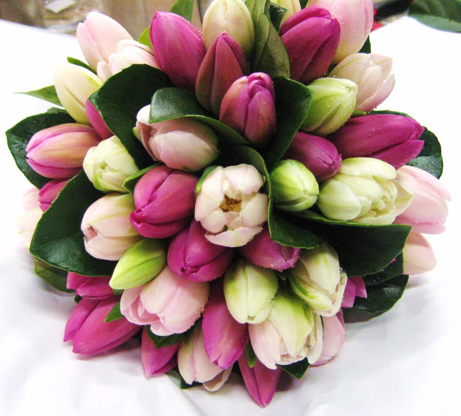 tulip-wedding-bouquetk.jpg