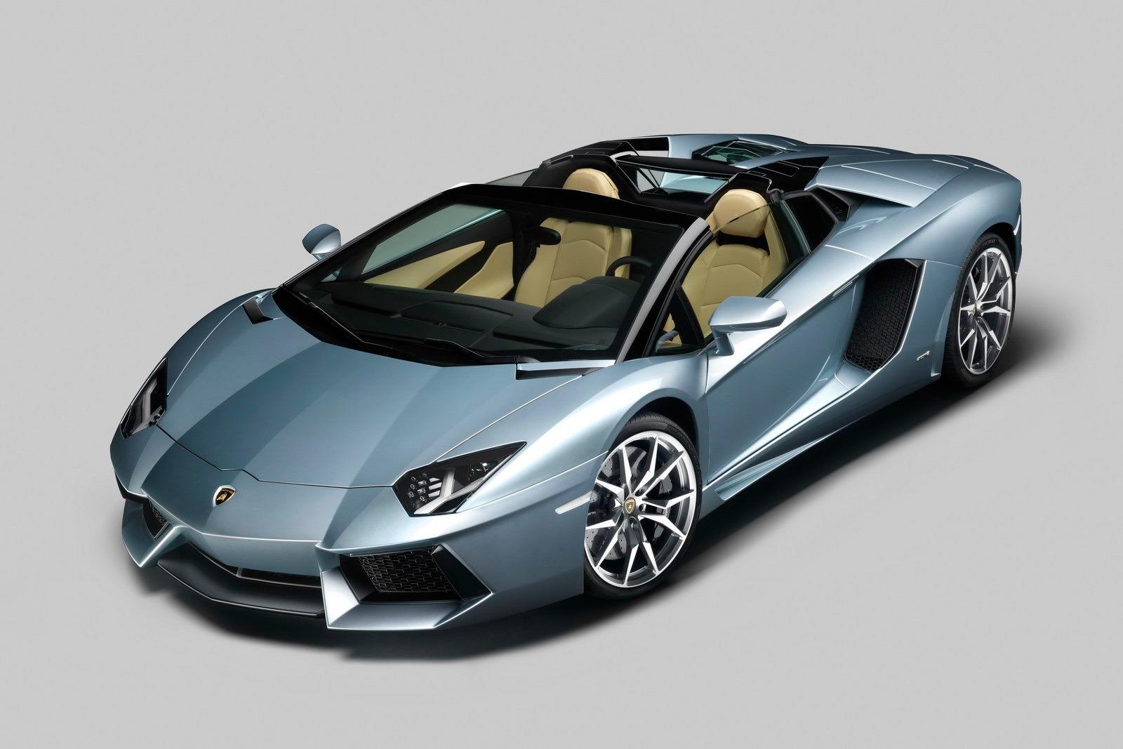 2014-Lamborghini-Aventador-LP-700-4-Roadster-9.jpg