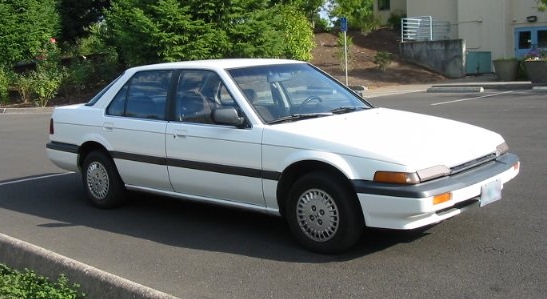 Honda-Accord-Sedan-1987.jpg