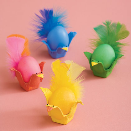 easter-craft-egg-critter-animal-kids-art-fun-idea-hobby-creature-decoration-cute-preschooler-felt-dyed-diy-clorful-feather-egg-carton-chicken-hen-bird-family-plastic-egg-upcycle-funny.jpg