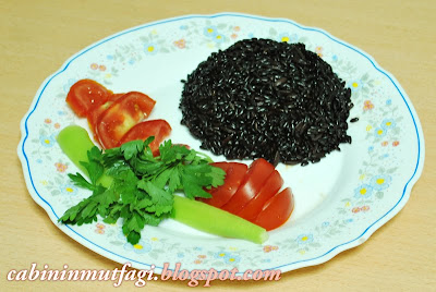 siyah-pirinc-pilavi-3.jpg